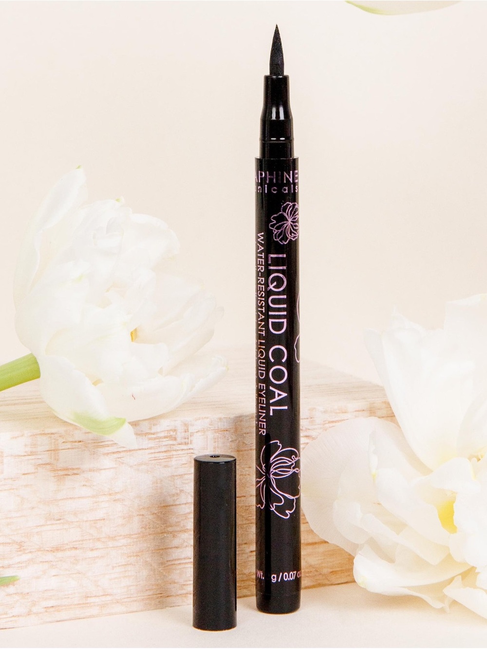 Seraphine Botanicals Liquid Coal Water-Resistant Liquid Eyeliner - Black